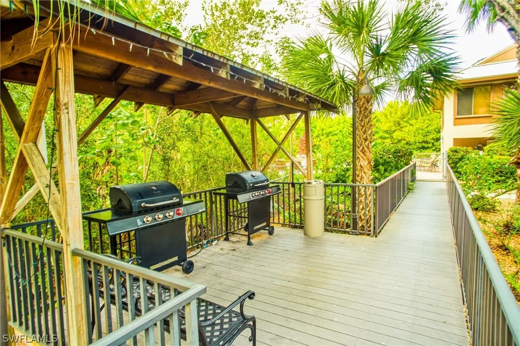 605 Donax Street Sanibel FL 33957