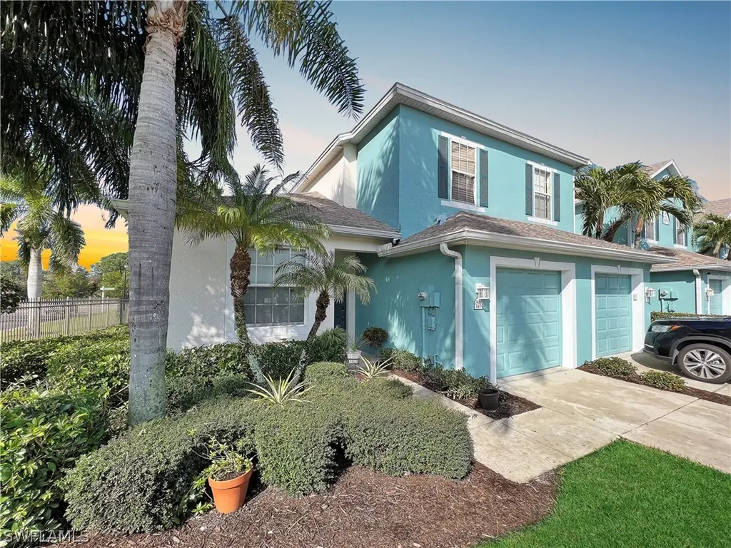 3650 Pine Oak Circle Fort Myers FL 33916