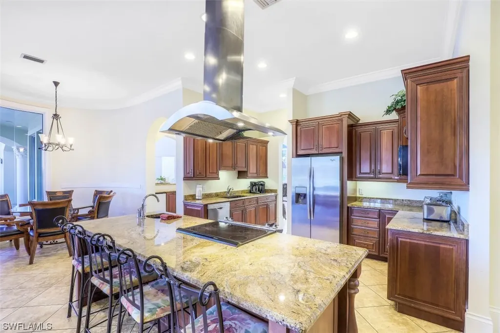 541 Taylor Court Marco Island FL 34145