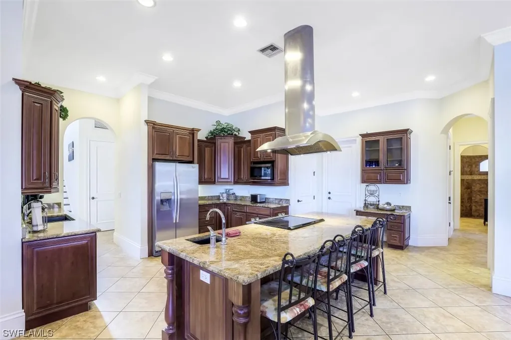 541 Taylor Court Marco Island FL 34145