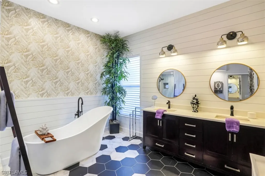 9965 Treasure Cay Lane Bonita Springs FL 34135