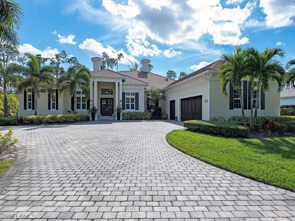 698 Gordonia Road Naples FL 34108