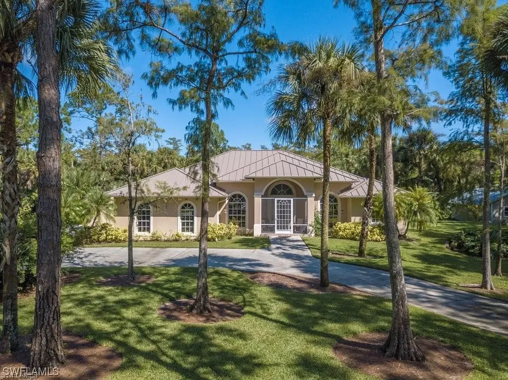 1565 Golden Gate Boulevard W Naples FL 34120