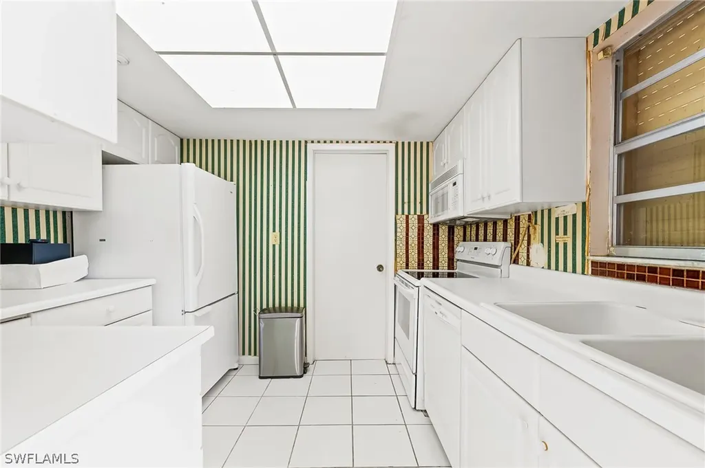 5462 Carlton Street Naples FL 34113