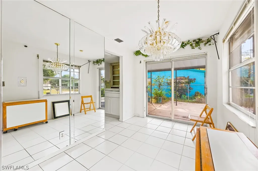 5462 Carlton Street Naples FL 34113