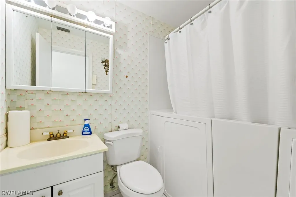 5462 Carlton Street Naples FL 34113