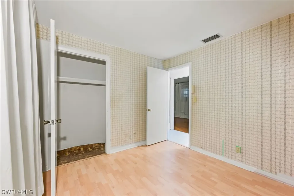 5462 Carlton Street Naples FL 34113