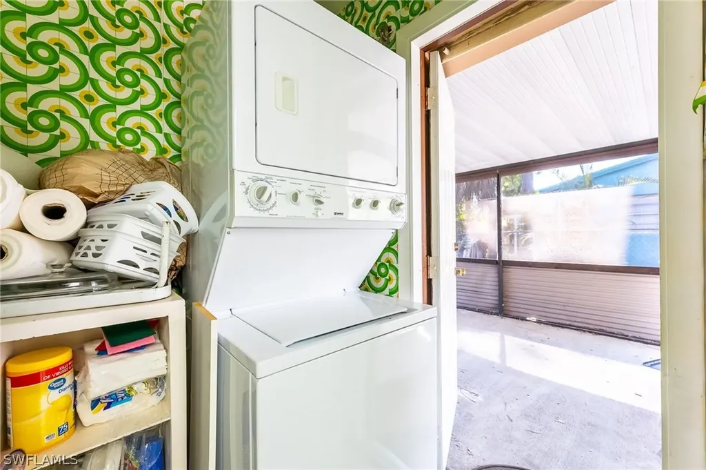 5462 Carlton Street Naples FL 34113