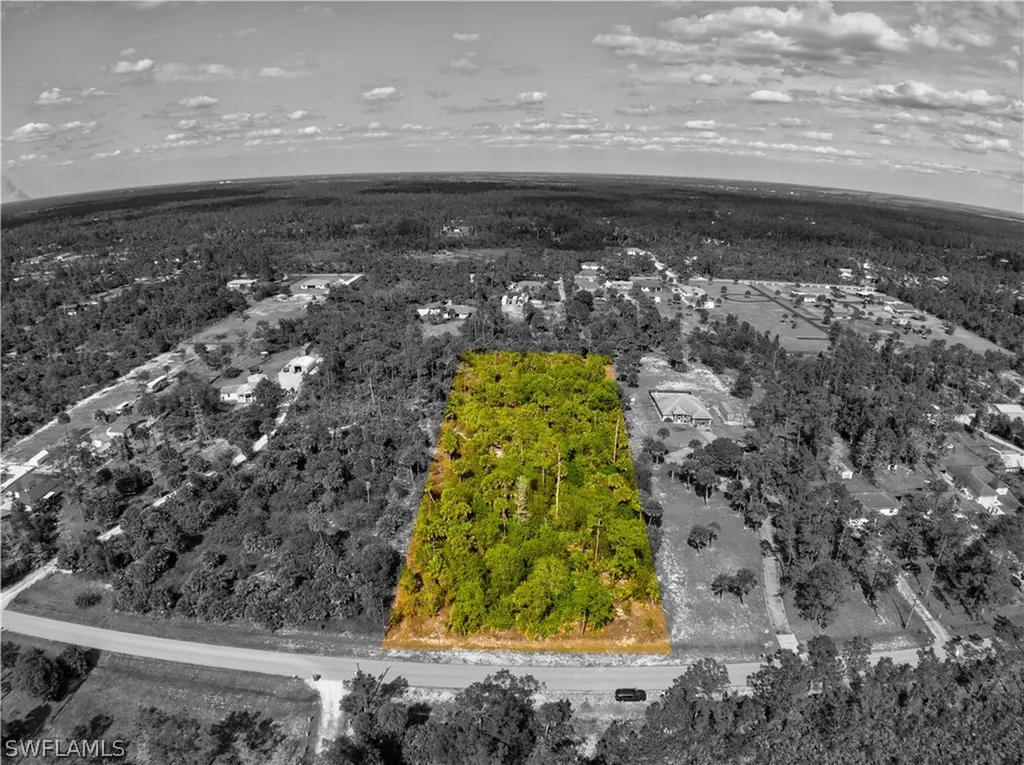 2ND Avenue NE Naples FL 34120