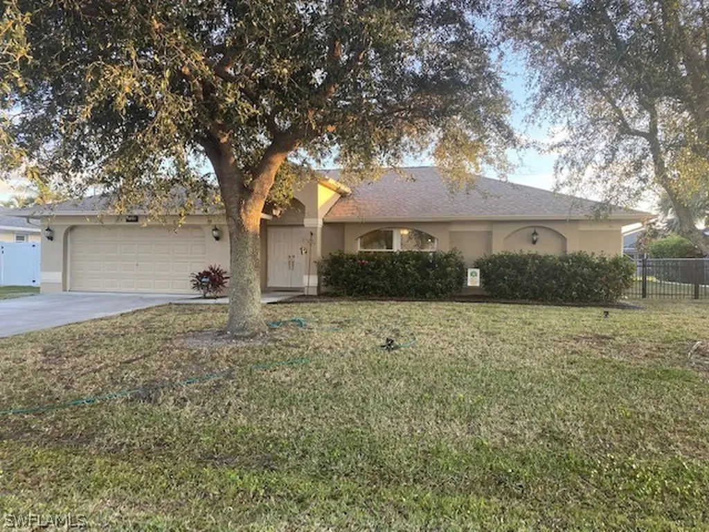 230 SW 33rd Terrace Cape Coral FL 33914