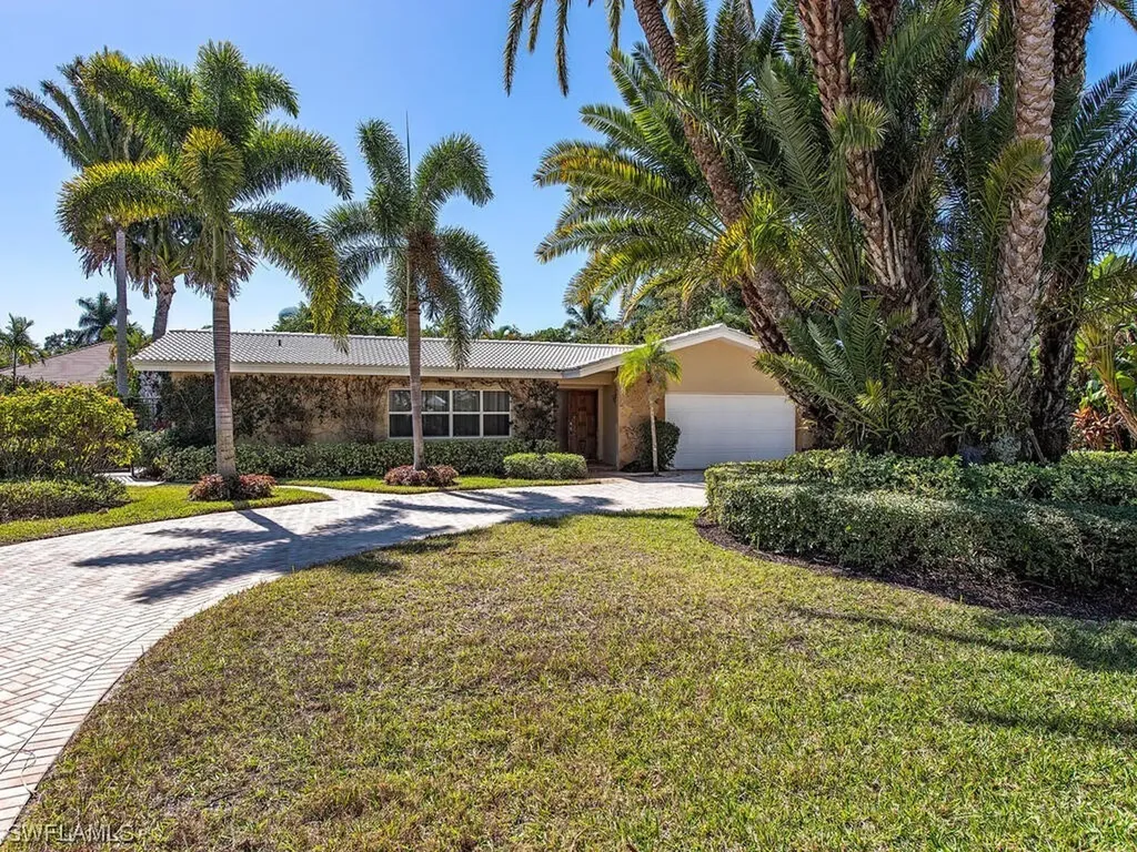 540 Rudder Road Naples FL 34102