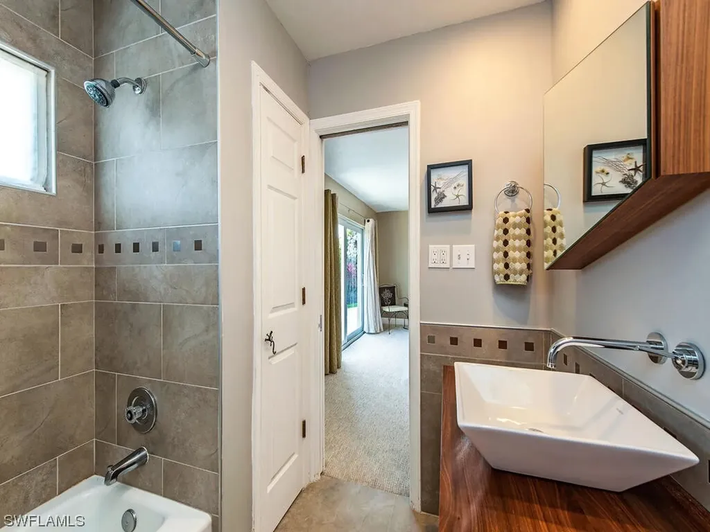 540 Rudder Road Naples FL 34102