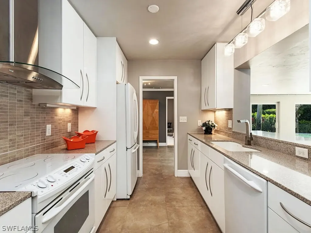 540 Rudder Road Naples FL 34102