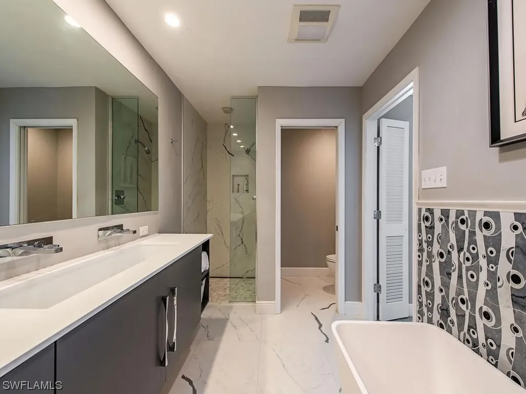540 Rudder Road Naples FL 34102