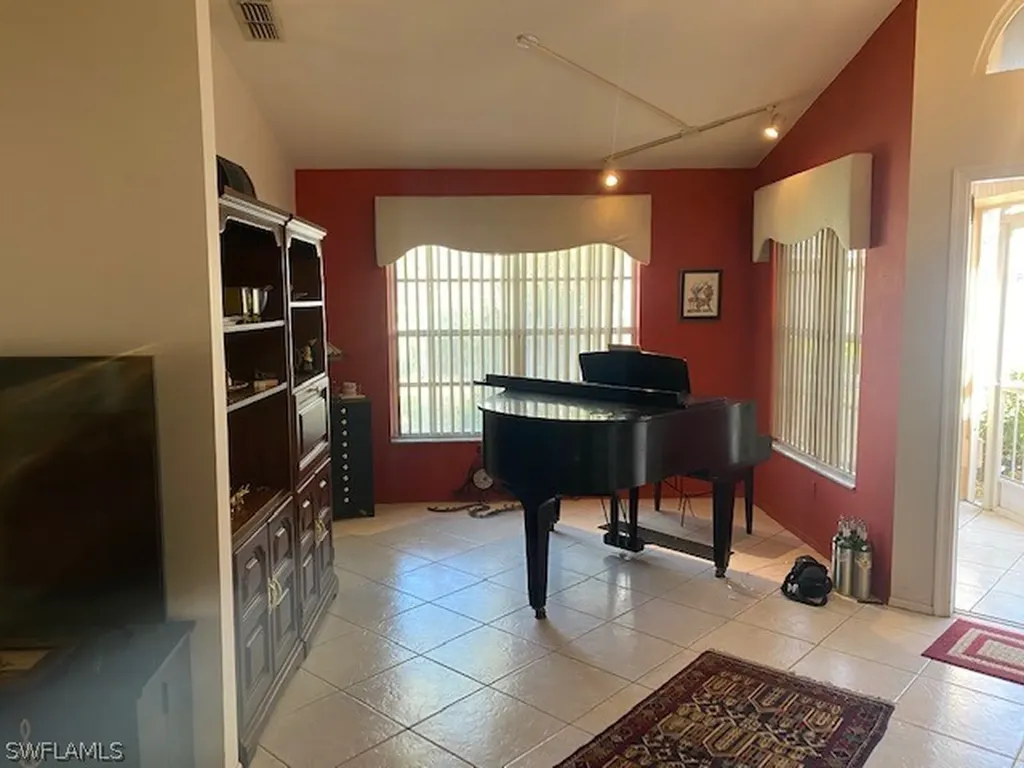 20822 Country Barn Drive Estero FL 33928