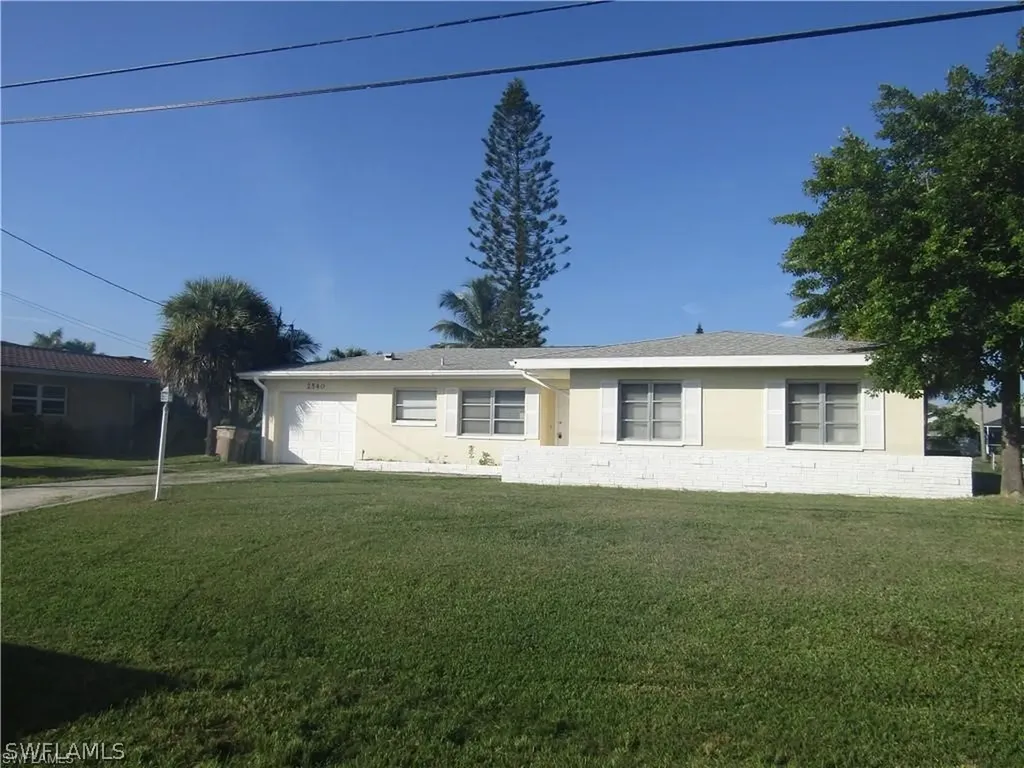 2540 SE 25th Avenue Cape Coral FL 33904