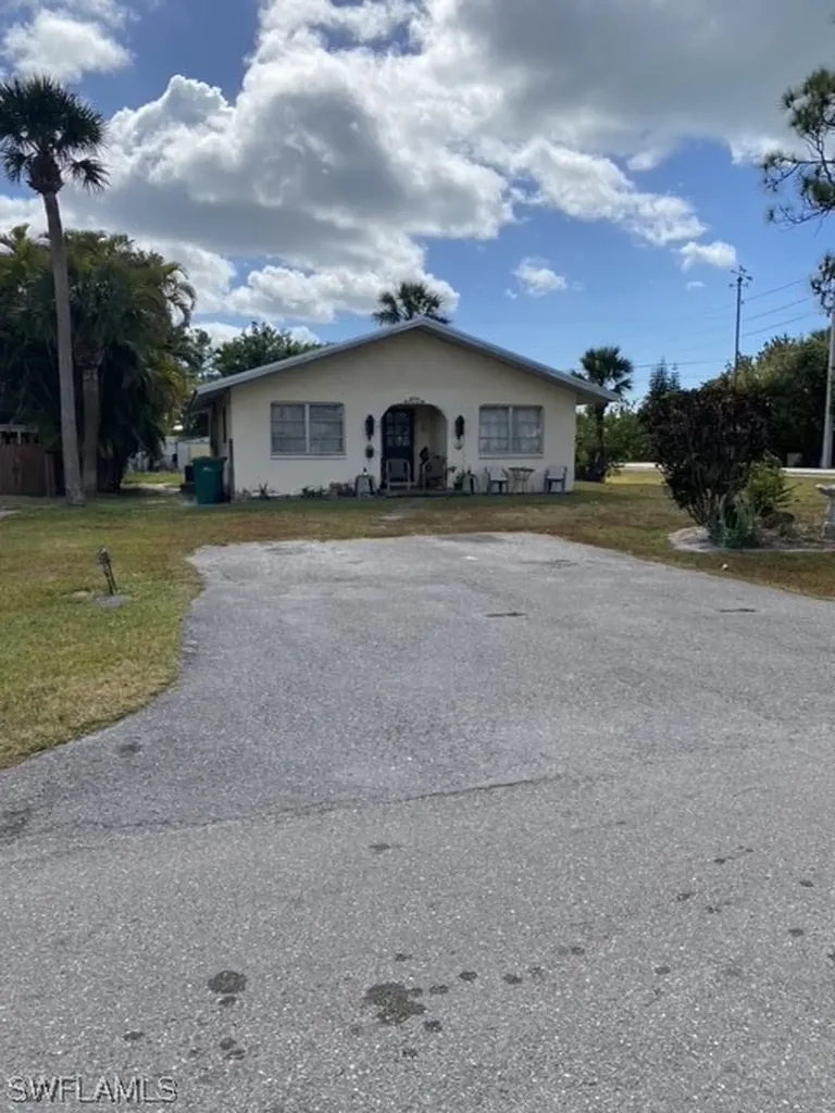 800 94th Avenue N Naples FL 34108