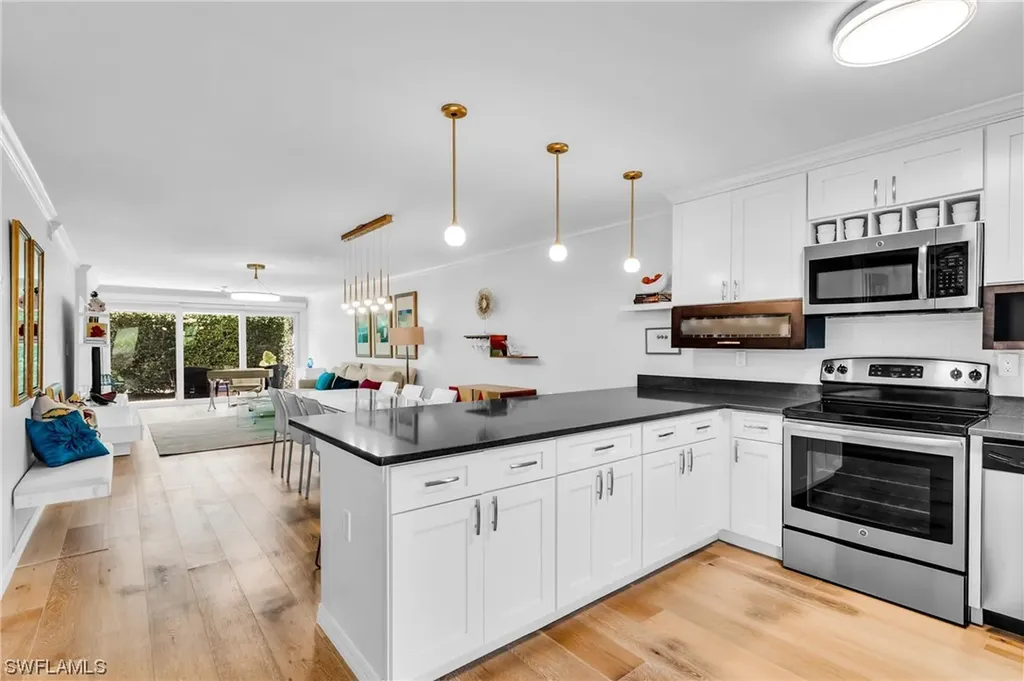532 2nd Street S Naples FL 34102
