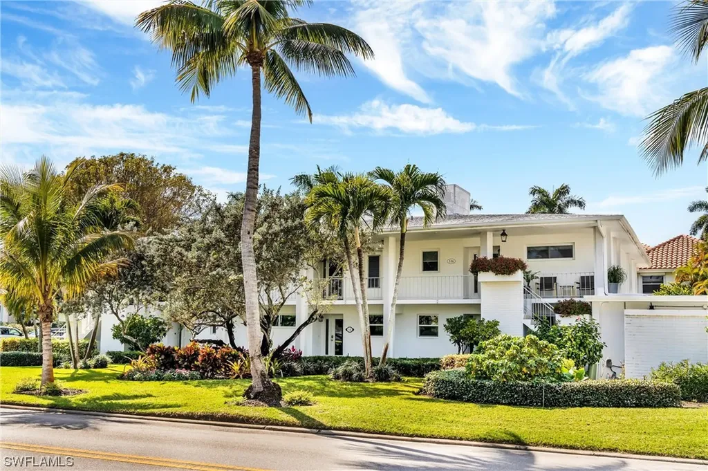 532 2nd Street S Naples FL 34102