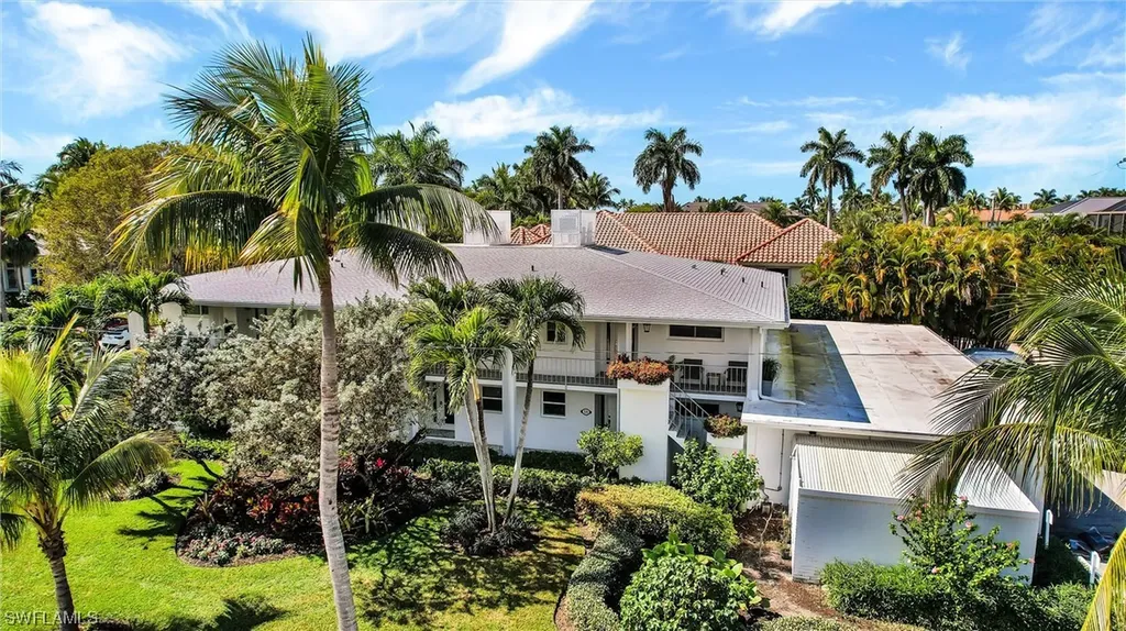 532 2nd Street S Naples FL 34102