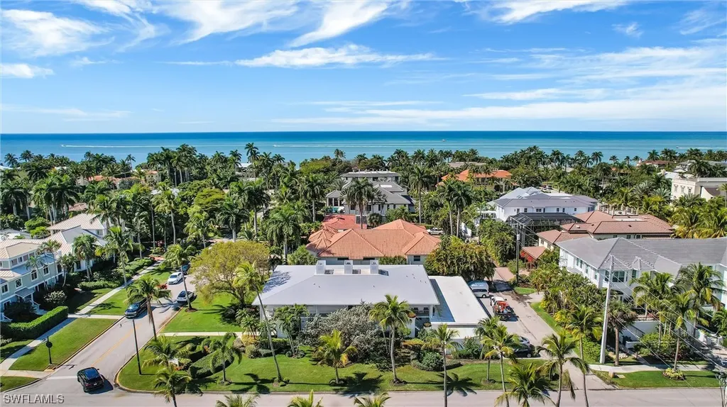 532 2nd Street S Naples FL 34102