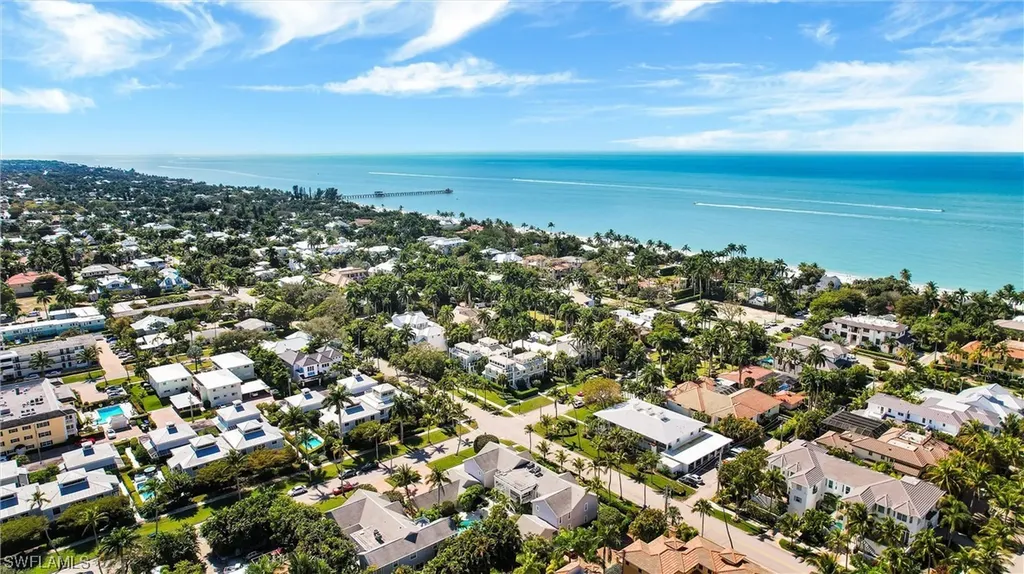 532 2nd Street S Naples FL 34102