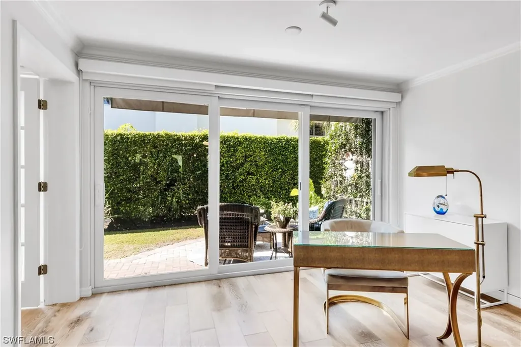 532 2nd Street S Naples FL 34102