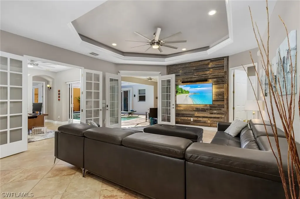 890 Palmetto Pointe Circle Cape Coral FL 33991