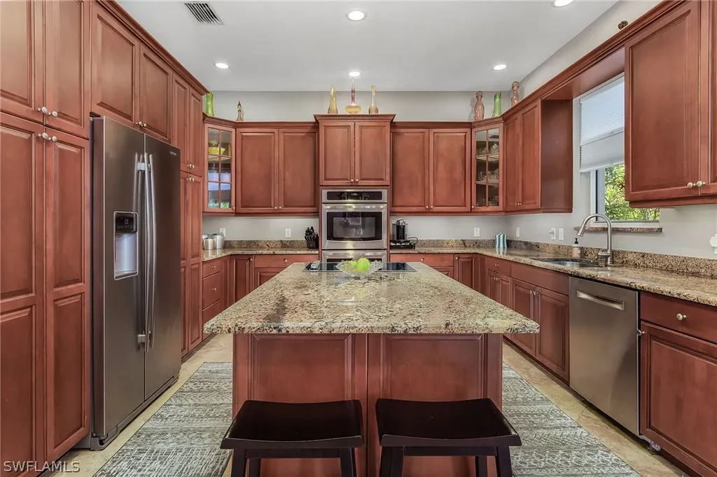 890 Palmetto Pointe Circle Cape Coral FL 33991