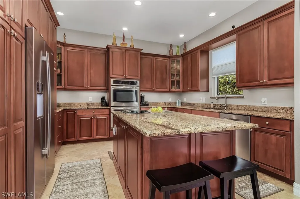 890 Palmetto Pointe Circle Cape Coral FL 33991
