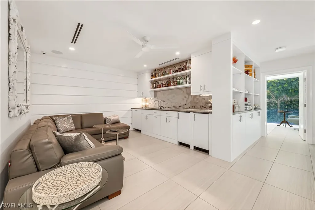 1118 Sand Castle Road Sanibel FL 33957