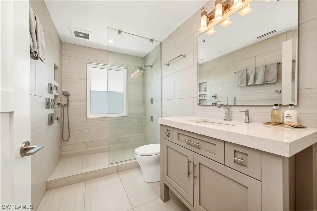 1118 Sand Castle Road Sanibel FL 33957