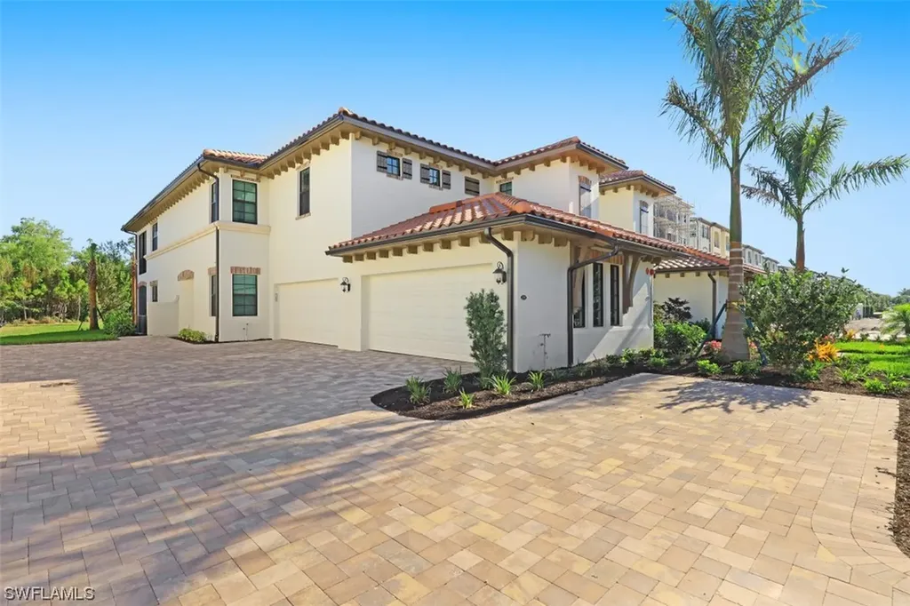 16356 Viansa Way Naples FL 34110