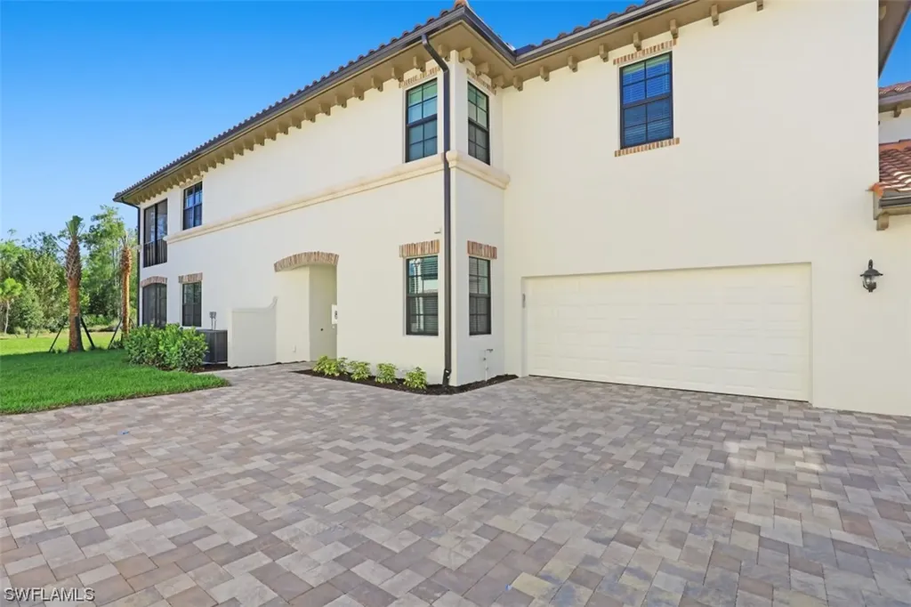 16356 Viansa Way Naples FL 34110