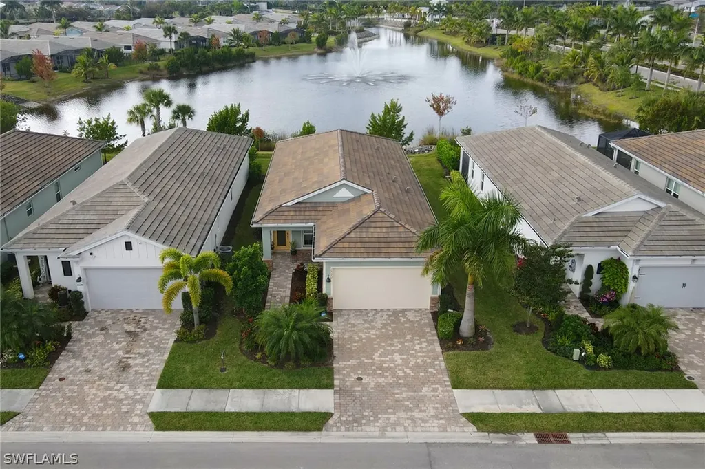 28272 Seasons Tide Avenue Bonita Springs FL 34135