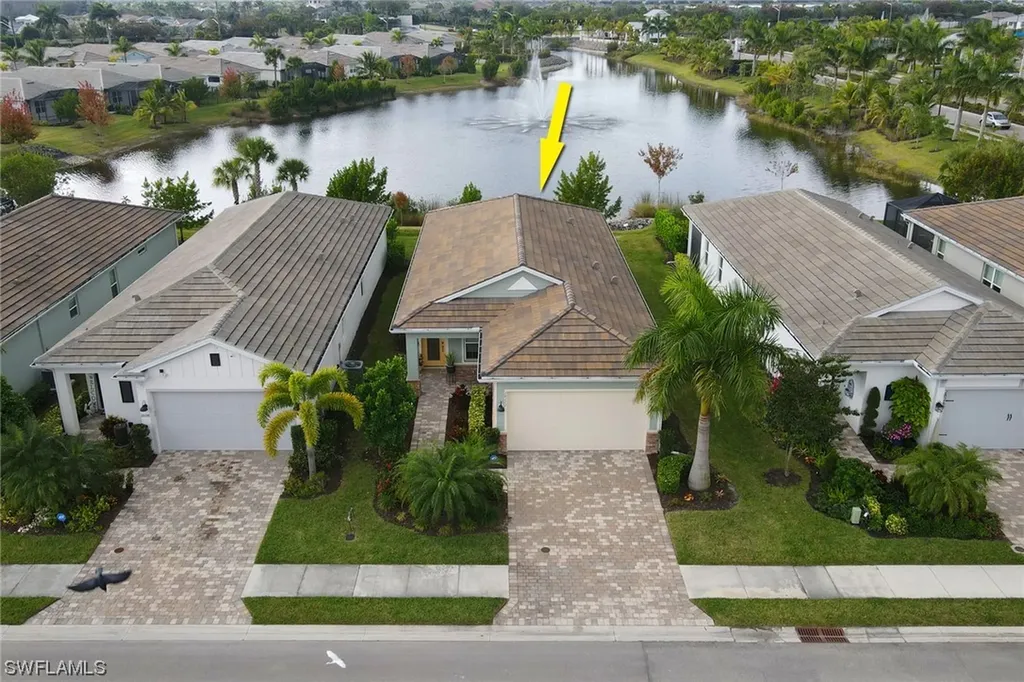 28272 Seasons Tide Avenue Bonita Springs FL 34135