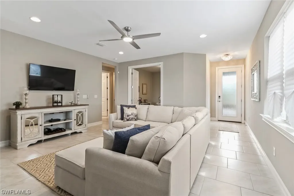 28272 Seasons Tide Avenue Bonita Springs FL 34135