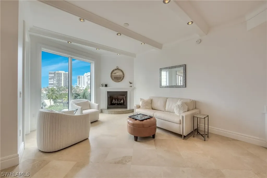 4501 Gulf Shore Boulevard N Naples FL 34103