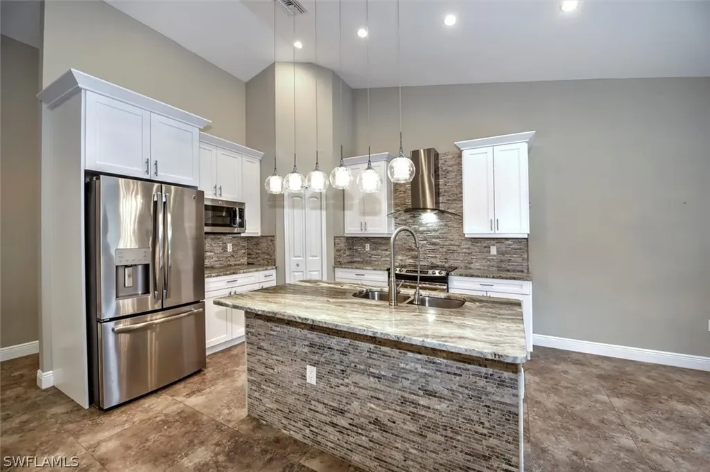 511 5th Street SW Naples FL 34117