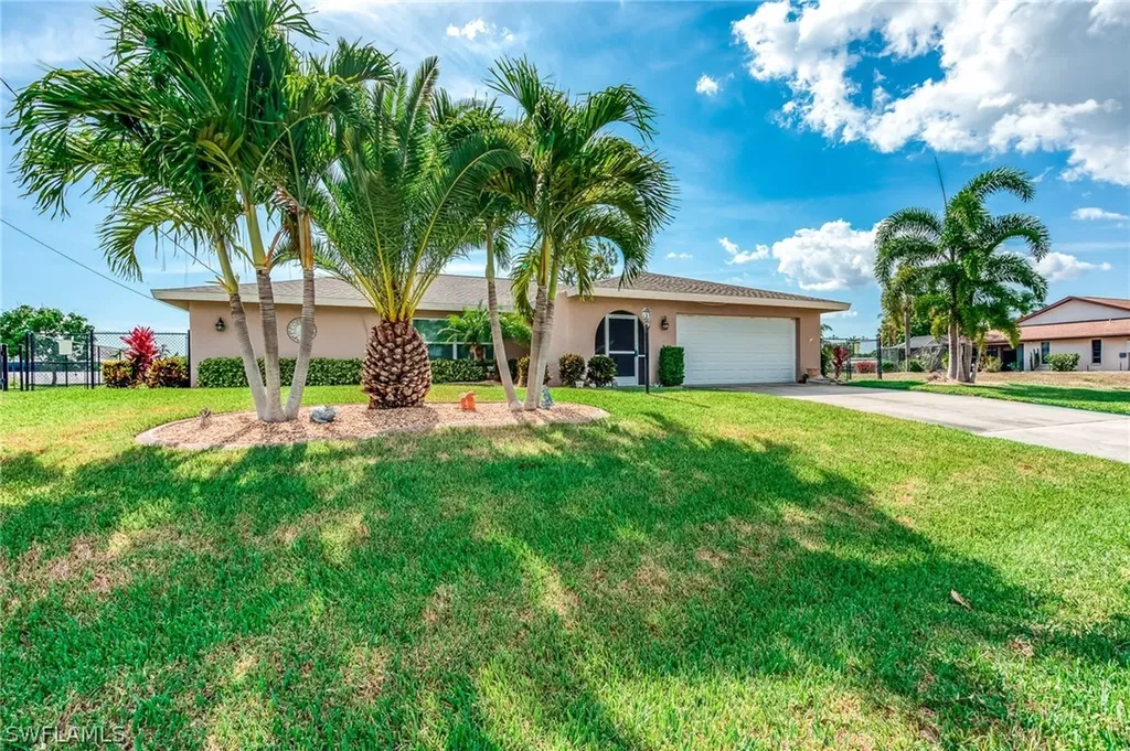 3118 SE 10th Place Cape Coral FL 33904