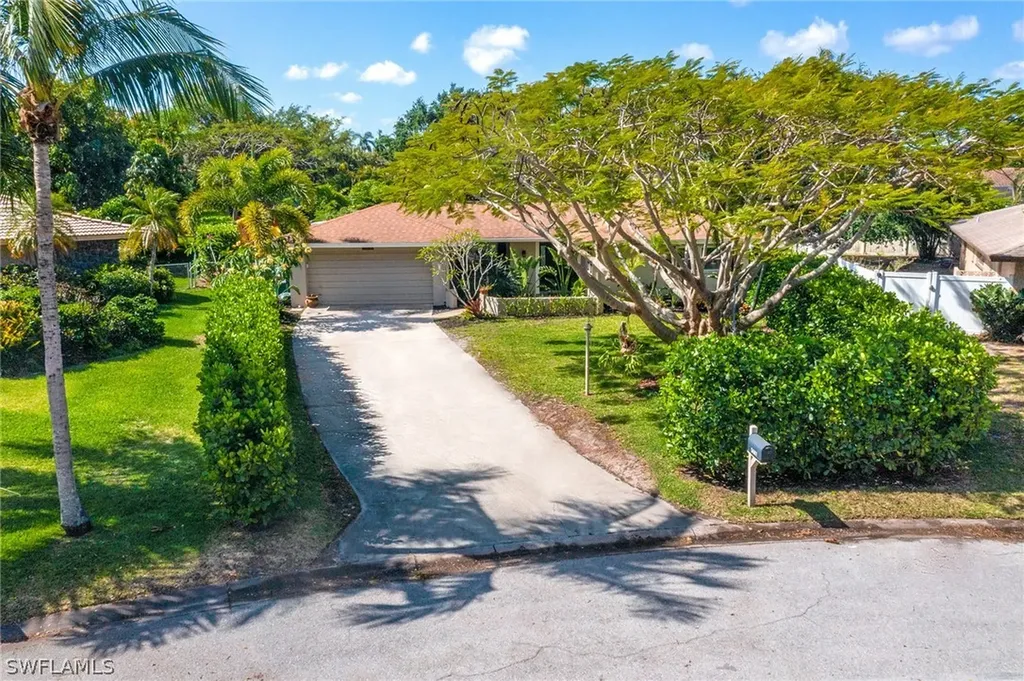 5681 Eichen Circle E Fort Myers FL 33919
