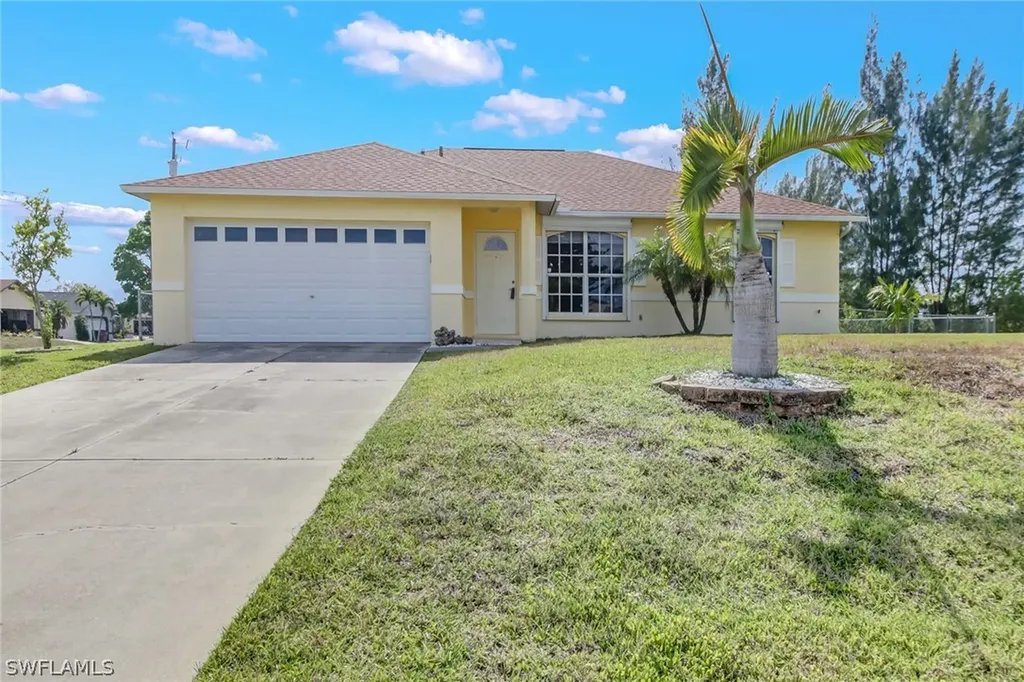 2614 SW 2nd Place Cape Coral FL 33914