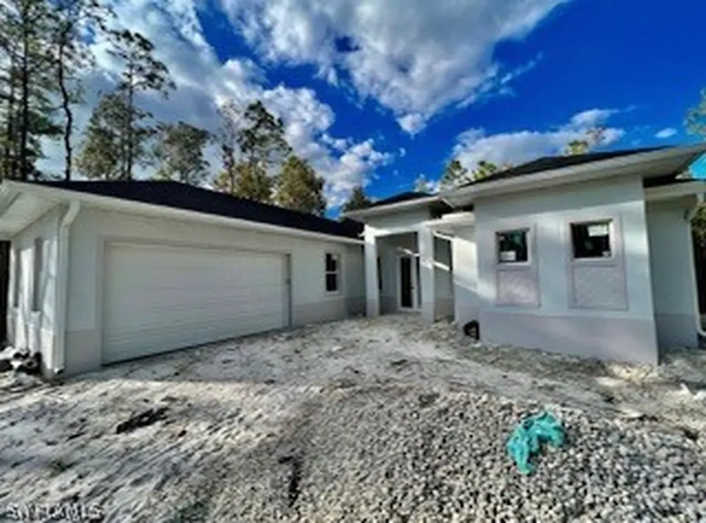 4719 6th Avenue NE Naples FL 34120