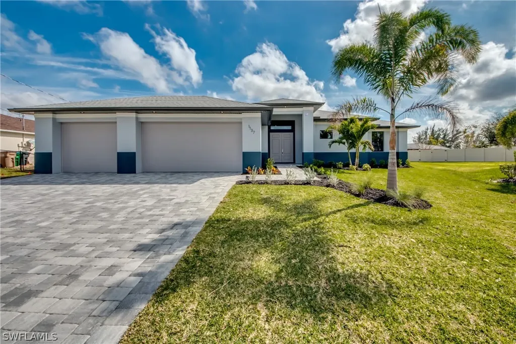 1229 SW 18th Court Cape Coral FL 33991