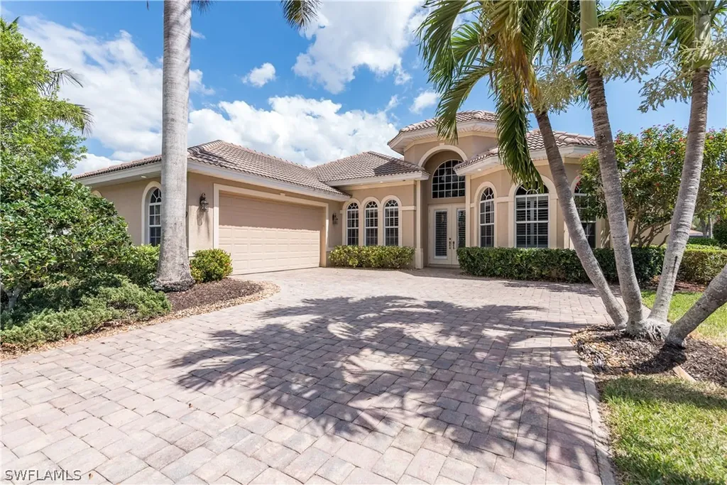 Naples FL, 7430 Acorn Way