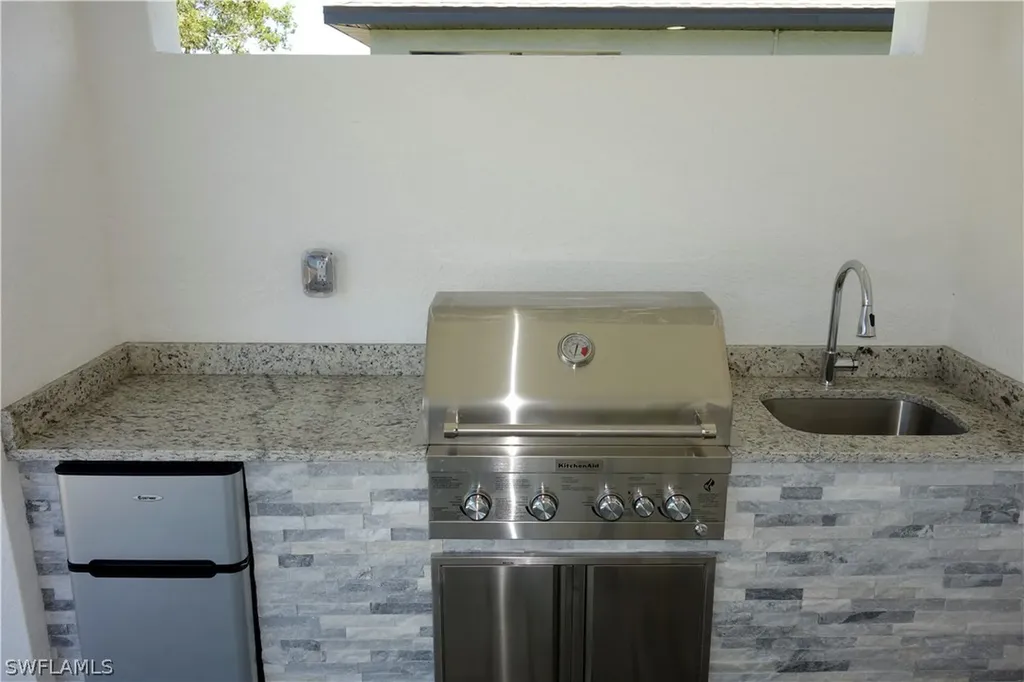 502 SW 31st Place Cape Coral FL 33991