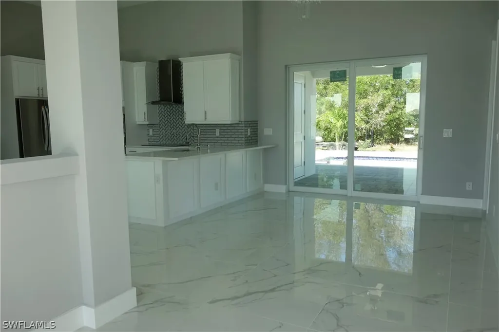 502 SW 31st Place Cape Coral FL 33991