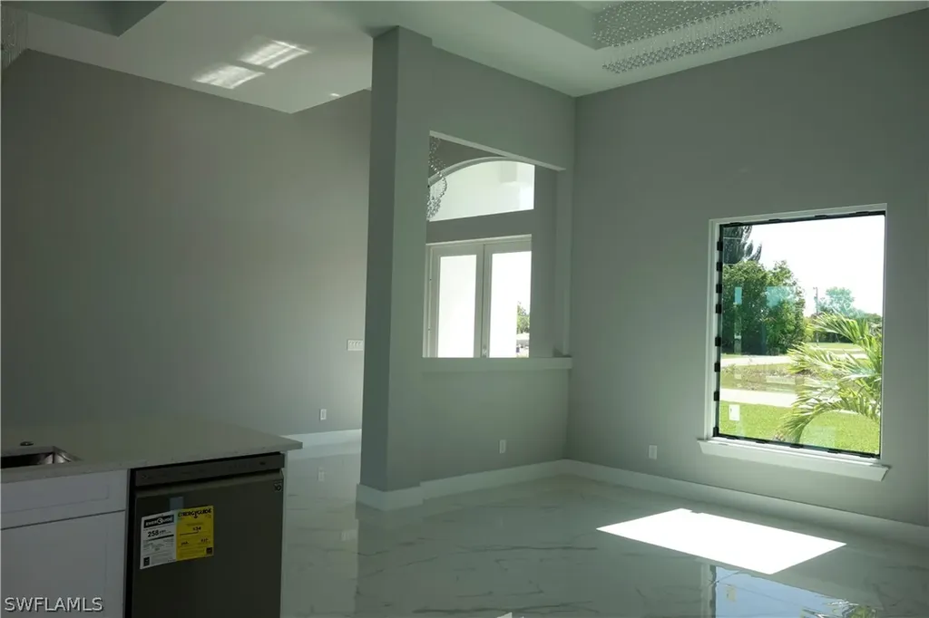 502 SW 31st Place Cape Coral FL 33991