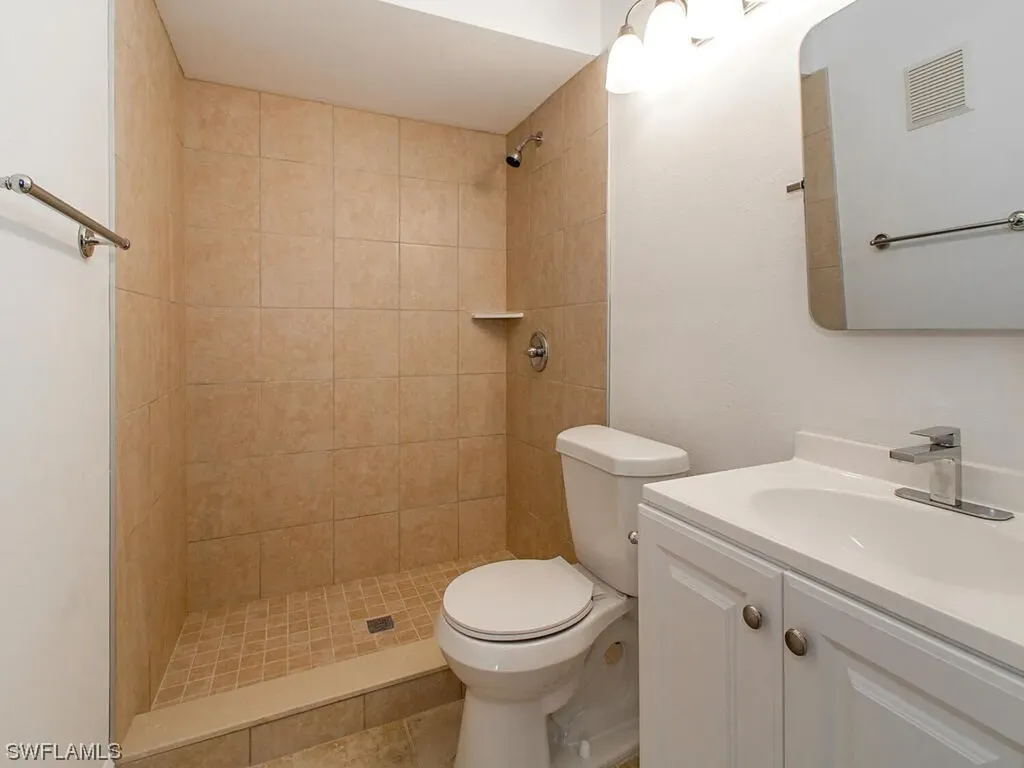 2118 Arbour Walk Circle Naples FL 34109