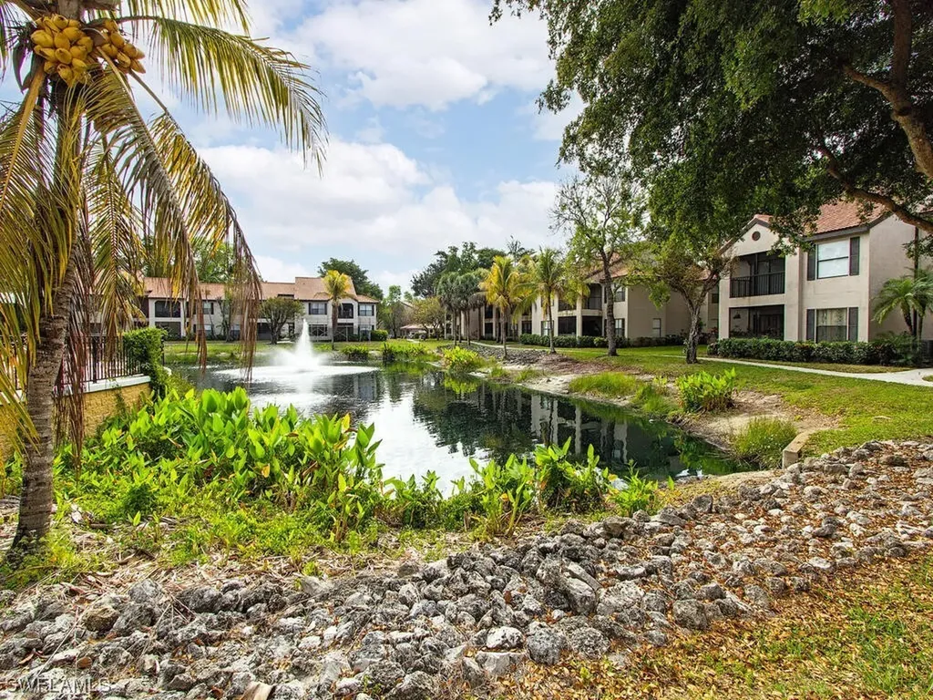 2118 Arbour Walk Circle Naples FL 34109